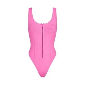 Skims Sport Swim Scuba One Piece Zip Swimsuit in Taffy Pink Size XS NWT